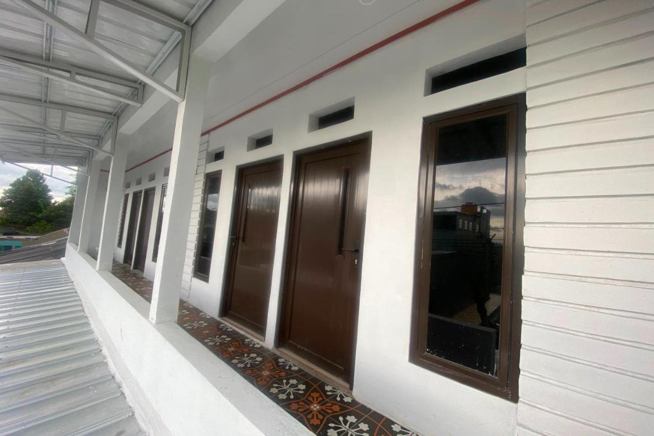 Express O 92147 Nia Residence Depok Exterior foto
